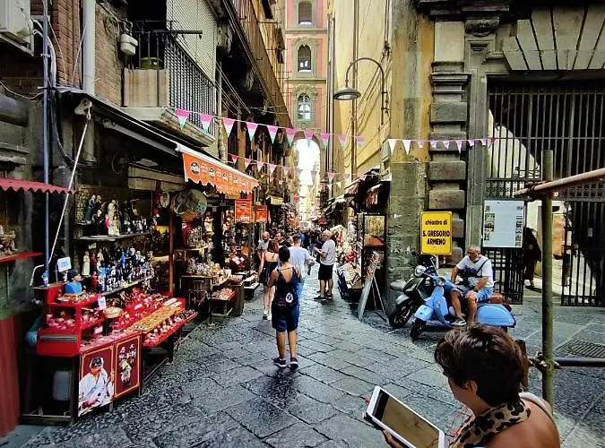 Sangregoriohome, Nel Cuore Del Centro Storico Апартаменты Неаполь